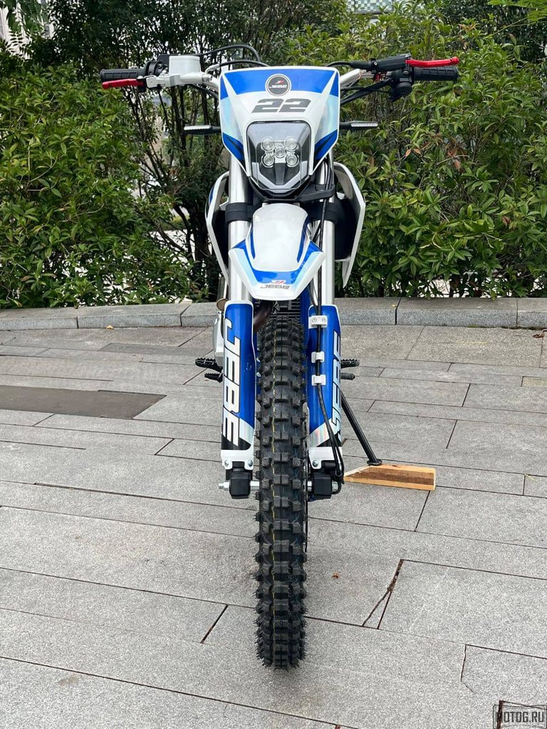 Эндуро мотоцикл Jebe 22 – мощная новинка 2025 года для бездорожья